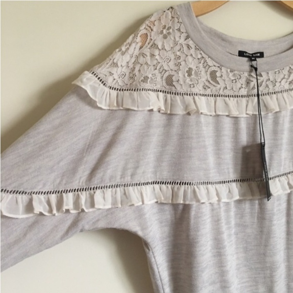 🌪 LOVE SAM GRAY Ruffled Off Shoulder Pullover 🌪 - Picture 8 of 8